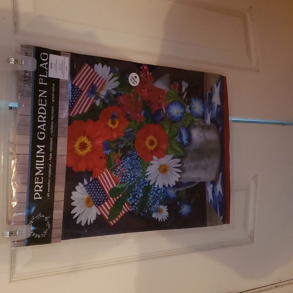 Patriotic Garden Flag - Picture 1 of 1